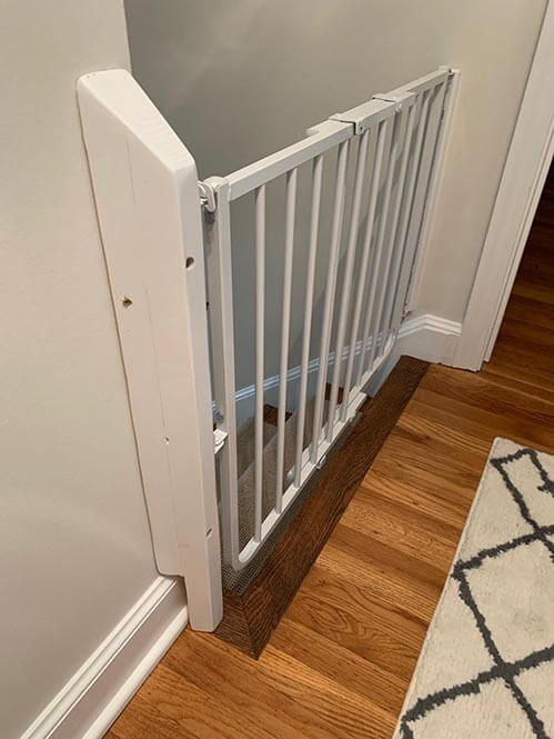 corner baby gate